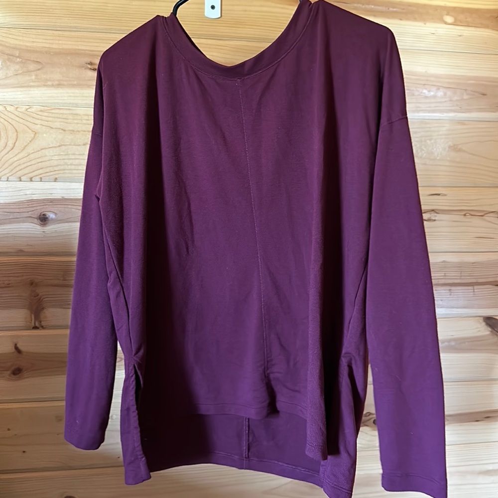 Old Navy Active Crew Neck